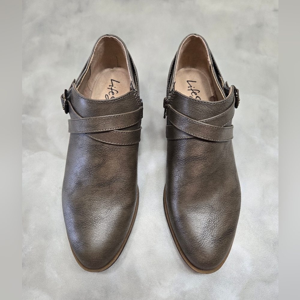 Life Stride Adley Greenish/Brown Ankle  Fall Booties Size 7.5M